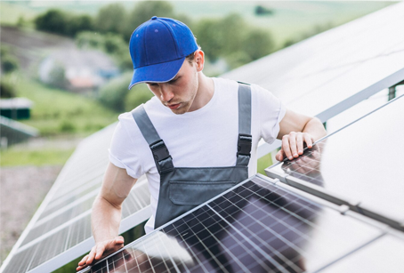 Installateur de panneaux photovoltaiques pour optimiser la consommation d'électricité